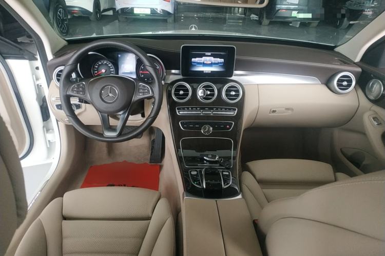 Used Mercedes-Benz C-Class 2016 C 200 L
