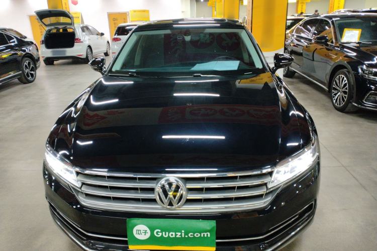 Used Volkswagen Phideon 2019 380TSI Two-Wheel Drive Business Edition China VI Standard
