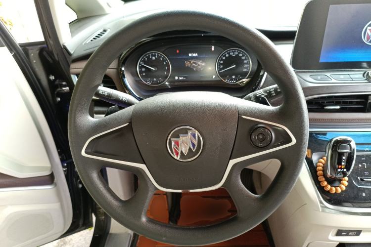 Used Buick GL8 2022 Land Cruiser Executive Class 652T Comfort Model Steering Wheel