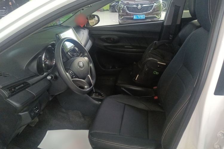 Used Toyota Vios 2021 1.5L CVT Innovation Edition Left Front Seat