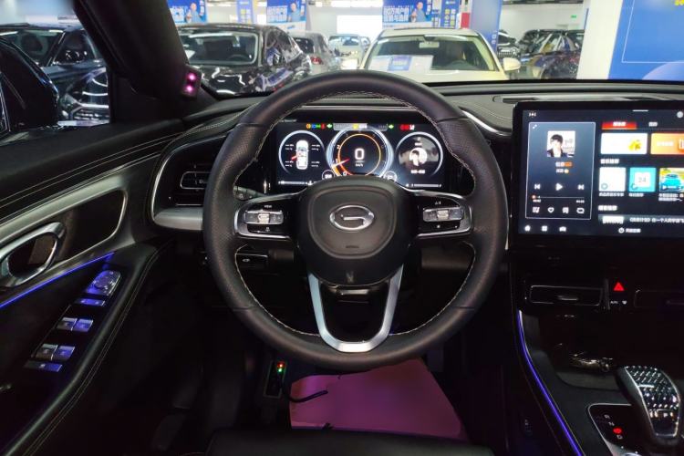 Used GAC Trumpchi GS8 2022 Linghang Series 2.0 TGDI Two-Wheel-Drive Luxury Smart Connectivity Version (7 Seats) Steering Wheel