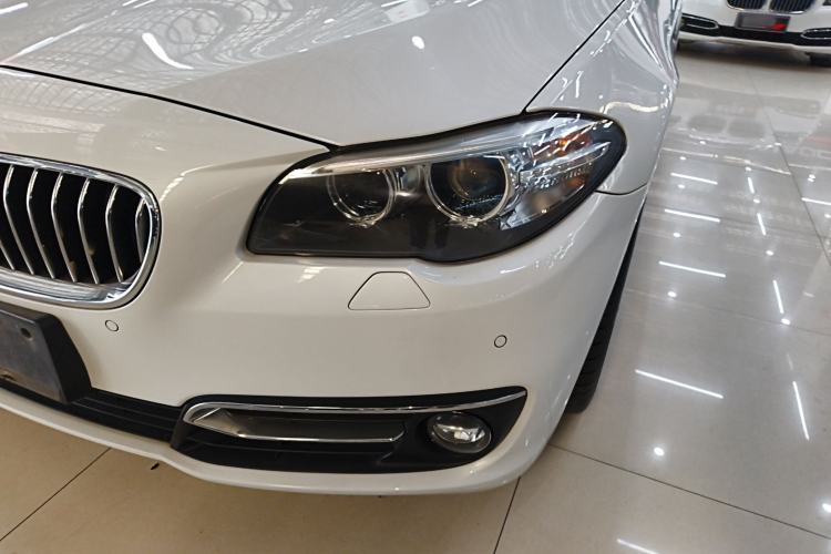 Used BMW 5 Series 2014 525Li Luxury Design Package
