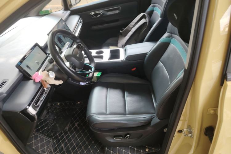 Used AION Y 2022 Plus 70 Tech Edition