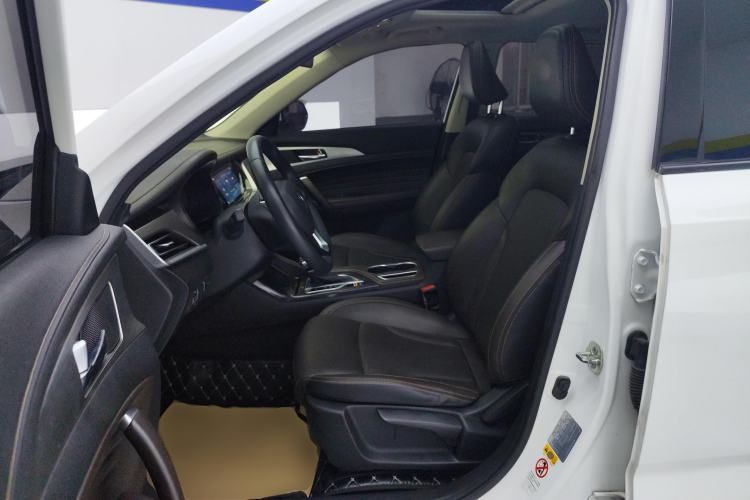 Used CHANGAN CS35PLUS 2018 1.6L Automatic Changlian Edition China V Standard
