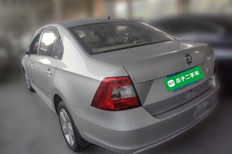 Used Skoda Rapid 2013 1.6L Automatic Smart Selection Model