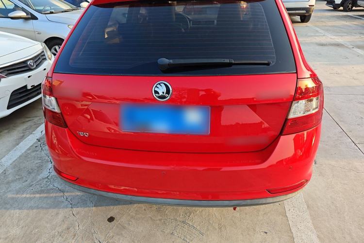 Used Skoda Rapid Spaceback 2018 1.6L Automatic Comfort Edition
