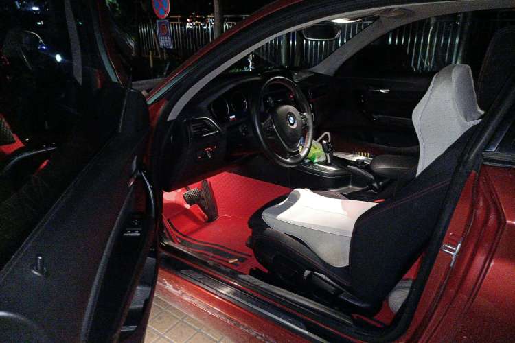 Used BMW 2 Series 2018 220i Sport Design Package Driver Seat