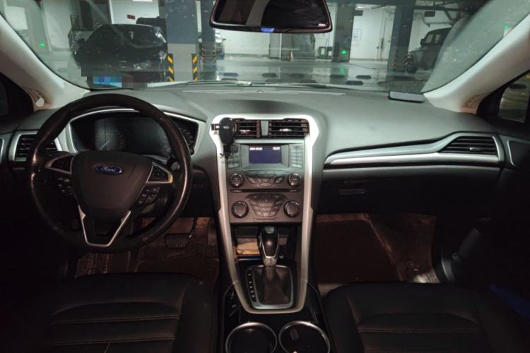 Used Ford Mondeo 2013 1.5L GTDi180 Fashion Edition Center Console