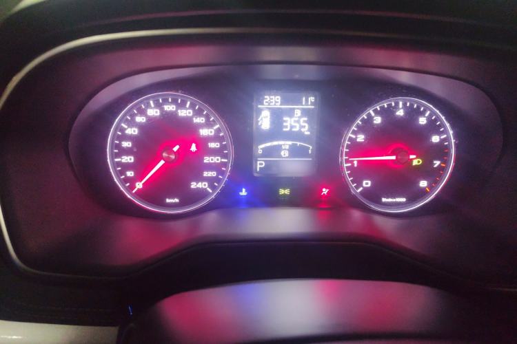 Used Roewe RX8 2019 30T Two-Wheel Drive Supreme Flagship Edition
