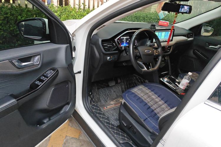 Used Ford Escape 2020 EcoBoost 245 Two-Wheel-Drive Titanium Edition