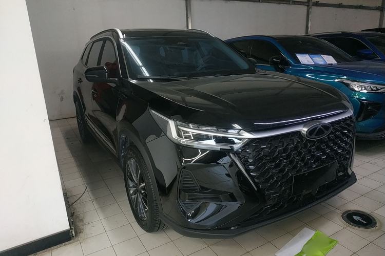 Used Chery Tiggo 8 PRO 2025 290T Two-Wheel-Drive Luxury Edition Front Right 45 Deg