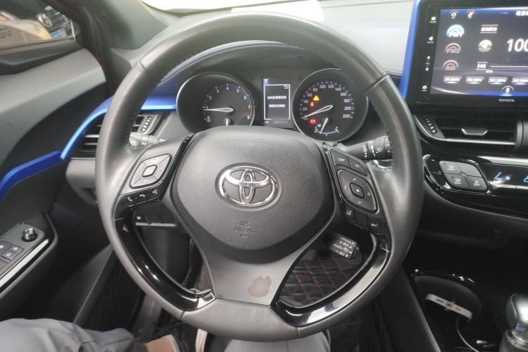 Used Toyota IZOA 2018 2.0L Yichi Version China VI Standard