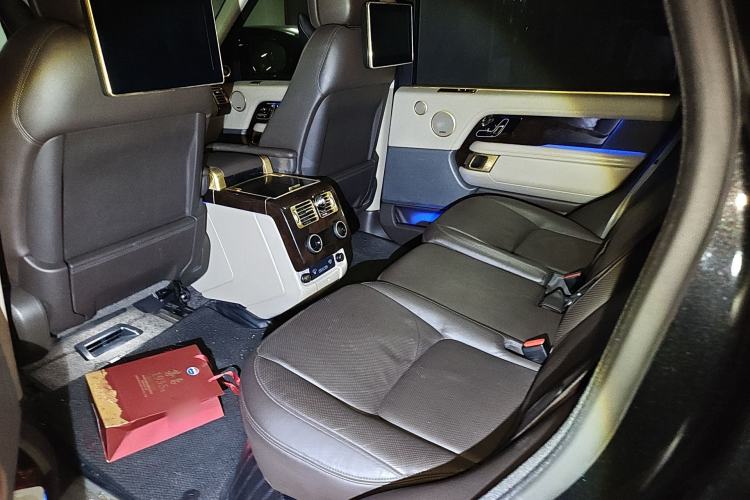 Used Land Rover Range 2020 3.0 L6 Long-Wheelbase Legacy Left Rear Seat