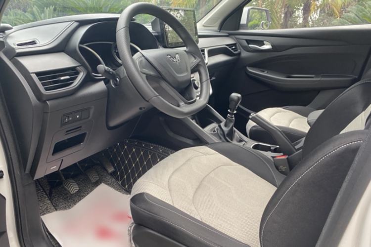 Used Wuling Hongguang S3 2019 1.5L Manual Standard Version China VI Standard