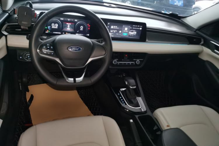 Used Ford Escort 2021 1.5L Automatic Diamond Edition Center Console