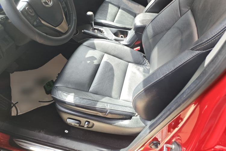 Used Toyota RAV4 2013 2.0L CVT Four-Wheel Drive New Edition