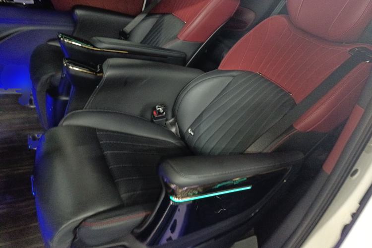 Used GAC Trumpchi M8 2023 Zongshi Series Dual-Motor Supreme Edition Left Rear Seat