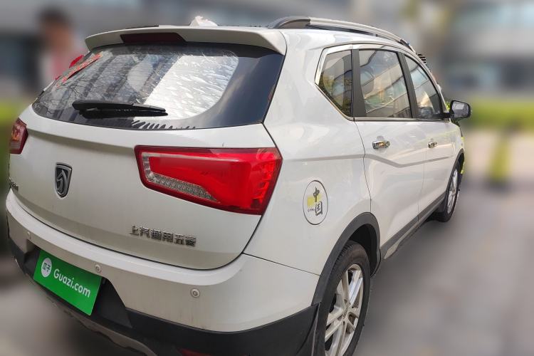 Used Baojun 560 2015 1.8L Manual Elite Edition