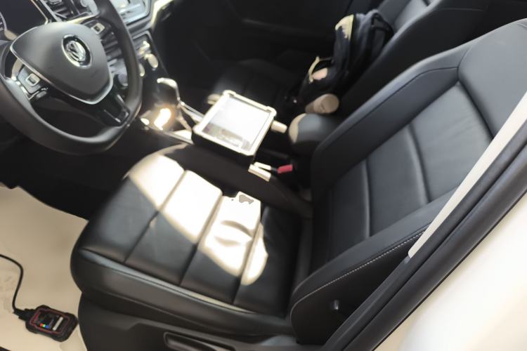 Used Volkswagen T-ROC 2018 280TSI DSG Two-Wheel-Drive Comfort Version China V Standard