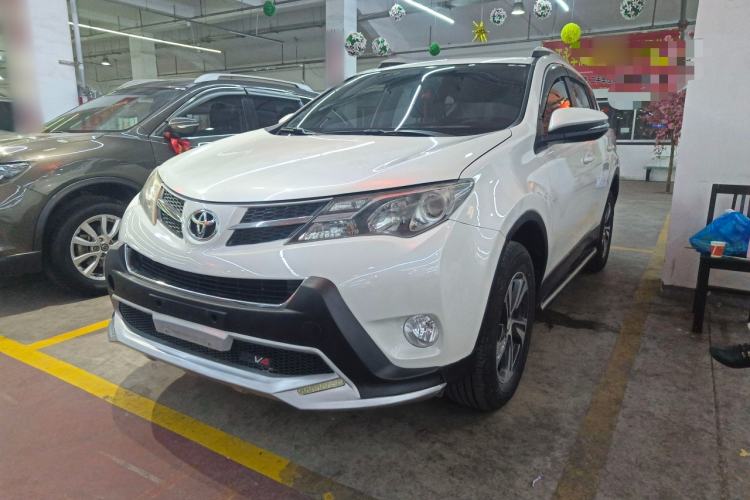 Used Toyota RAV4 2015 2.0L CVT Two-Wheel Drive Fashion Edition