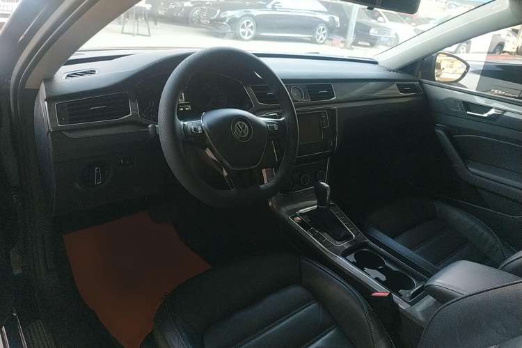 Used Volkswagen Passat 2017 330TSI DSG Luxury Edition