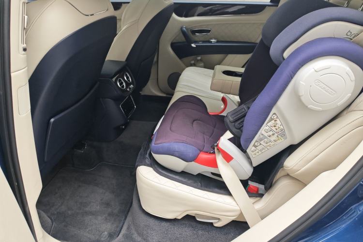 Used Bentley Bentayga 2017 6.0T Standard Edition Left Rear Seat