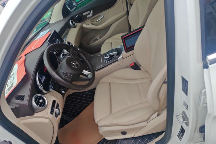 Used Mercedes-Benz GLC 2016 GLC 300 4MATIC Dynamic Model Left Front Seat