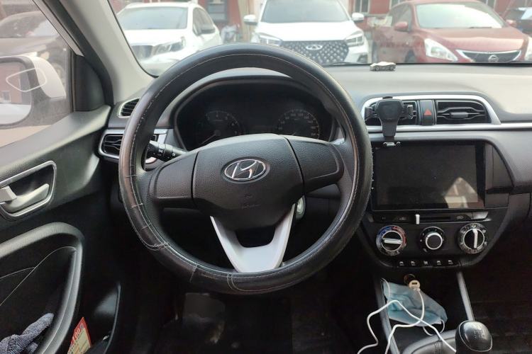 Used Hyundai Verna (older generation) 2017 1.4L Manual Refreshed Version China VI Standard