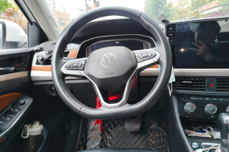 Used Volkswagen Bora 2023 200TSI DSG SmartDrive PRO Edition
