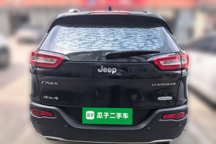 Used Jeep Cherokee 2016 2.4L Professional Edition Rear