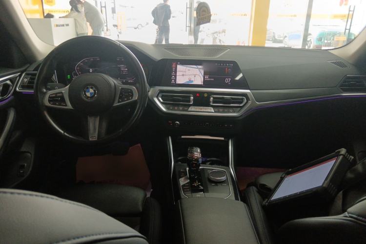 Used BMW 4 Series 2022 425i Gran Coupe M Sport Package Center Console