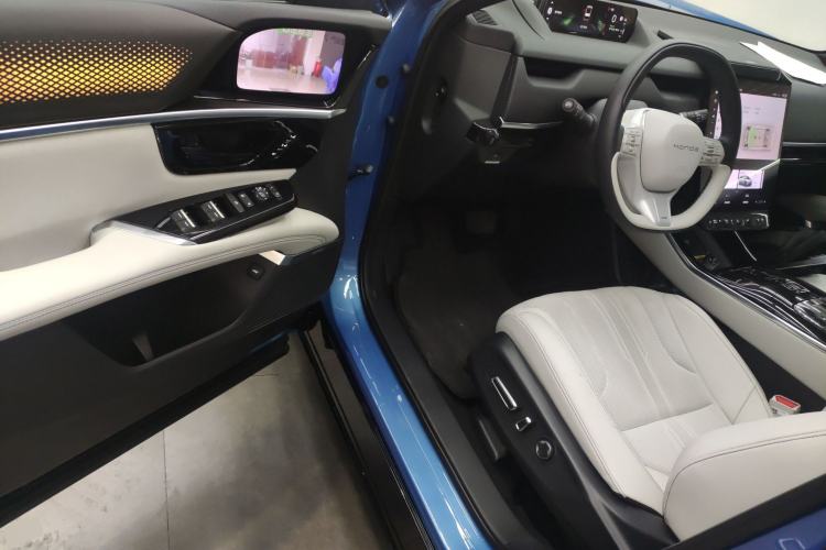 Used Honda S7 2025 Navigator Edition