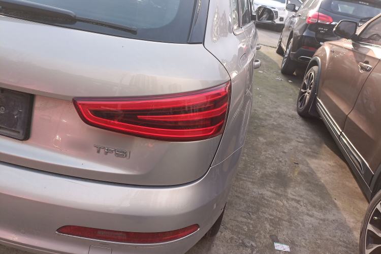 Used Audi Q3 2015 35 TFSI Comfort Model Right Rear Taillight