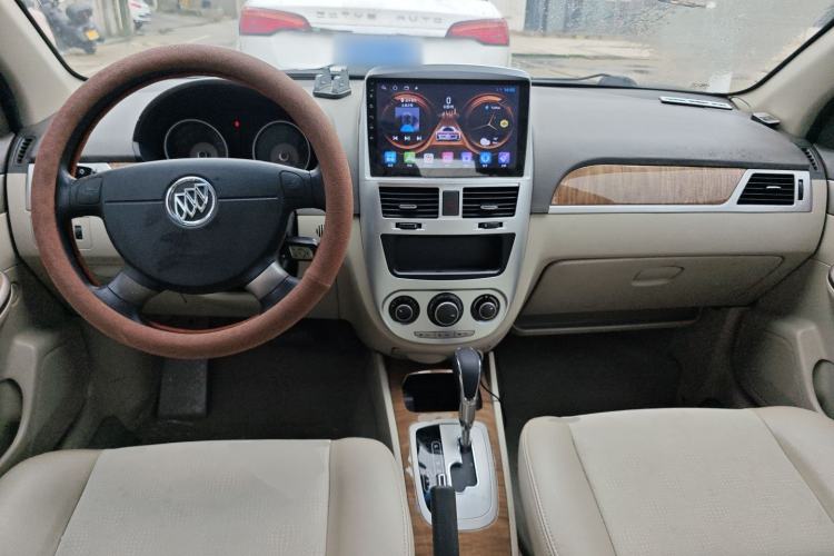 Used Buick Excelle 2015 1.5L Automatic Classic Model Center Console