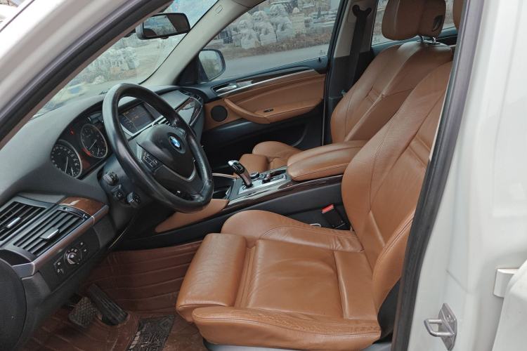 Used BMW X6 2014 xDrive35i Sport model
