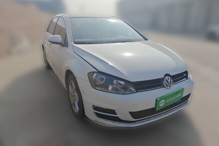 Used Volkswagen Golf 2016 230TSI Automatic Comfort Version
