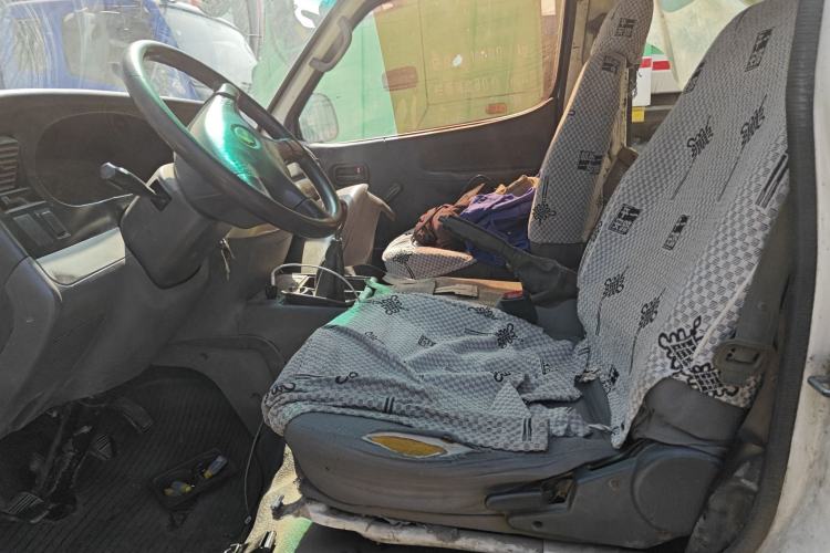 Used Jinbei Hiace 2018 2.0L Fifth-Generation Kuaiyun Standard Version Standard Roof 6 Seats V19S
