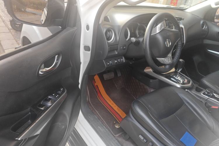 Used Nissan Terra 2018 2.5L Automatic 4x4 Flagship Edition