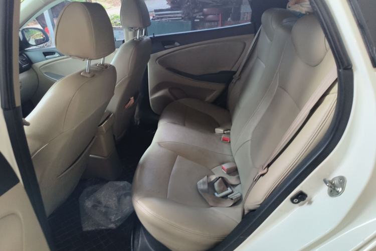 Used Hyundai Verna (older generation) 2016 1.4L Manual Smart GLS Trim