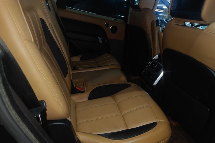 Used Land Rover Range Sport 2018 3.0 SC V6 HSE DYNAMIC Interior 1