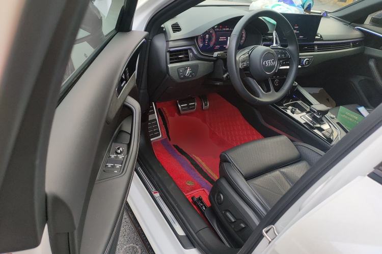 Used Audi A4L 2023 40 TFSI Luxury Dynamic Model
