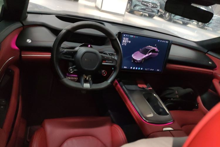 Used Xiaomi Auto SU7 2024 Four-Wheel Drive Ultra-Long Range Advanced Intelligent Driving Max Edition