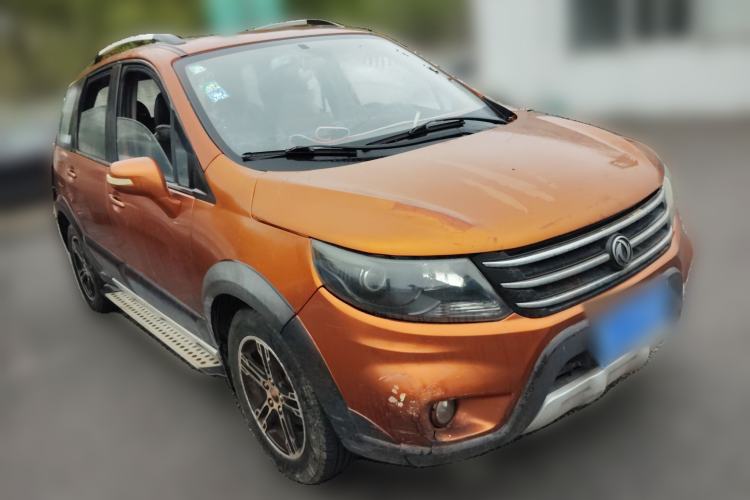 Used FORTHING Joyear X5 2013 1.6L Manual Luxury Model China IV Standard Front Right 45 Deg