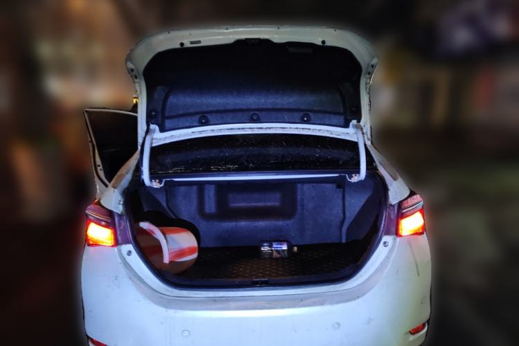 Used Toyota Corolla 2017 Revised Dual-Engine 1.8L E-CVT Leading Edition Trunk