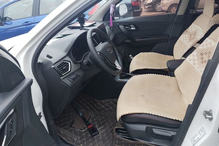 Used FAW Senya R7 2017 1.6L Automatic Smart Version
