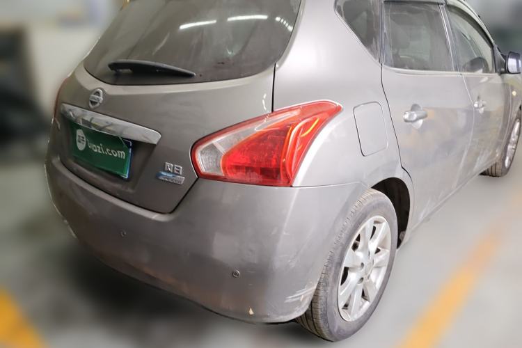 Used Nissan Tiida 2013 1.6L CVT Cool Cafe Edition
