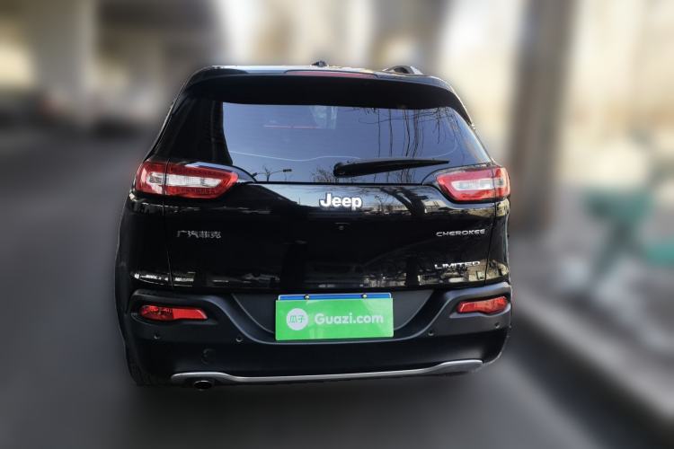 Used Jeep Cherokee 2017 2.0L Superior Edition