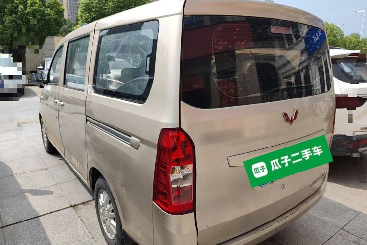 Used Wuling Rongguang V 2016 1.5L Standard Version