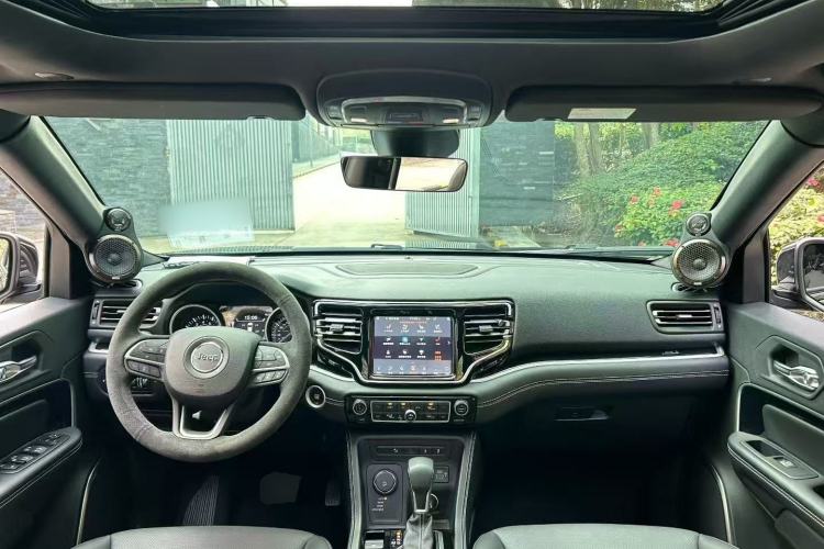 Used Jeep Grand Commander 2021 2.0T Four-Wheel Drive 80th Anniversary Edition Center Console