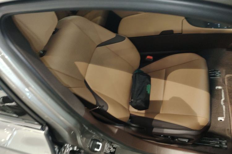 Used Lexus ES 2020 300h Premier Edition